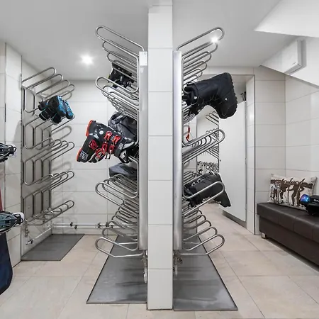 Boutique Anybody Saalbach-Hinterglemm