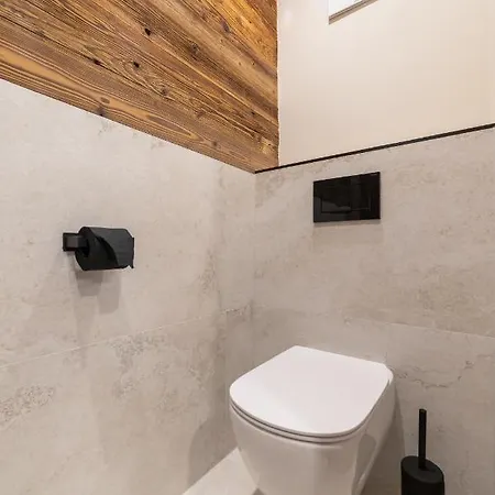 Boutique Anybody Saalbach-Hinterglemm