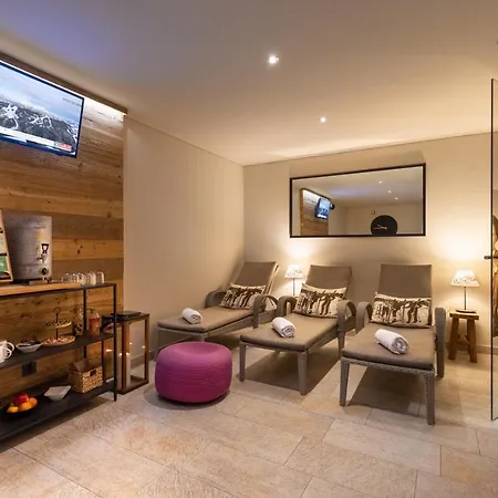 Boutique Anybody Hotel 3*