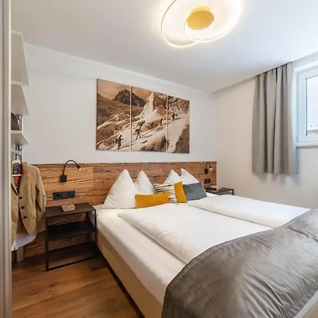 Boutique Anybody Hotel 3*