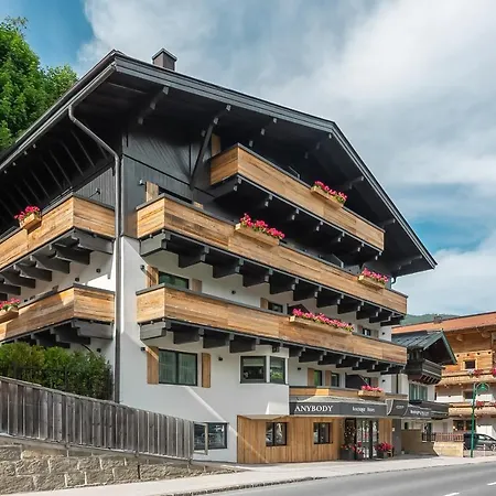 Boutique Anybody Saalbach-Hinterglemm