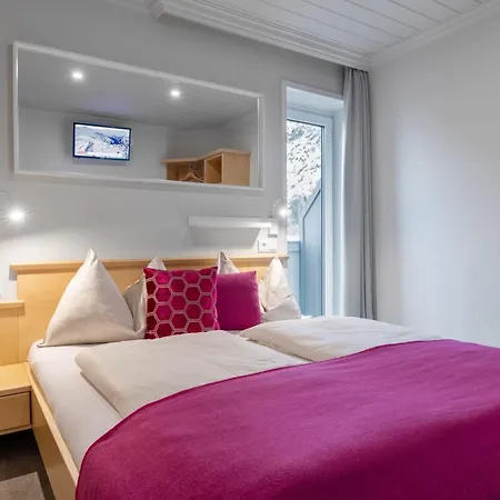 Boutique Anybody Saalbach-Hinterglemm